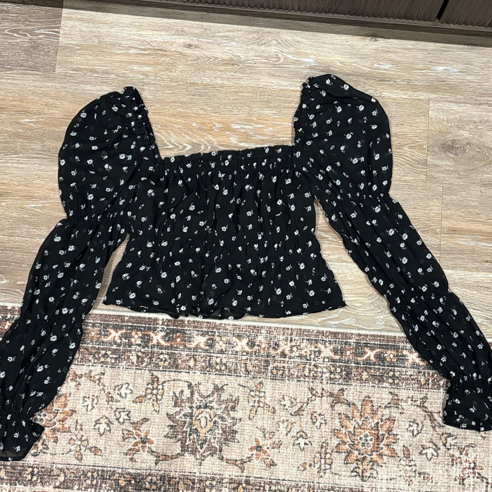 H&M Black Floral Blouse with Puff Sleeves
